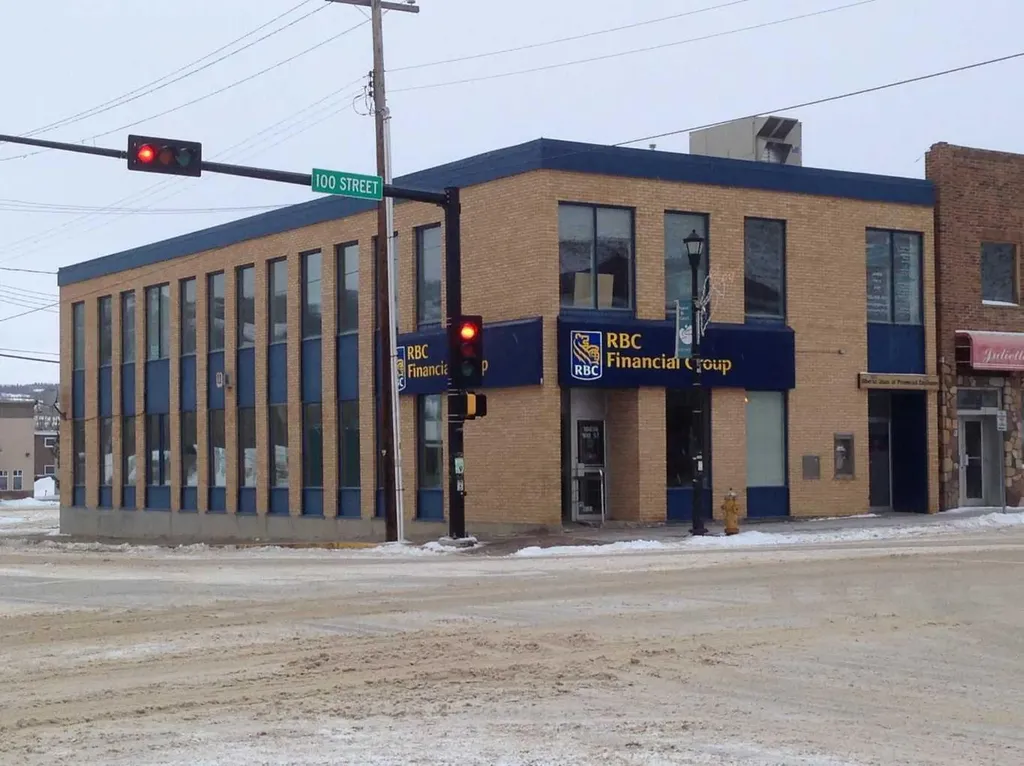 10036 100 Street Peace River AB T8S1T1