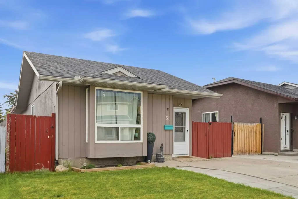 51 Aberdare Way NE Calgary AB T2A6T6