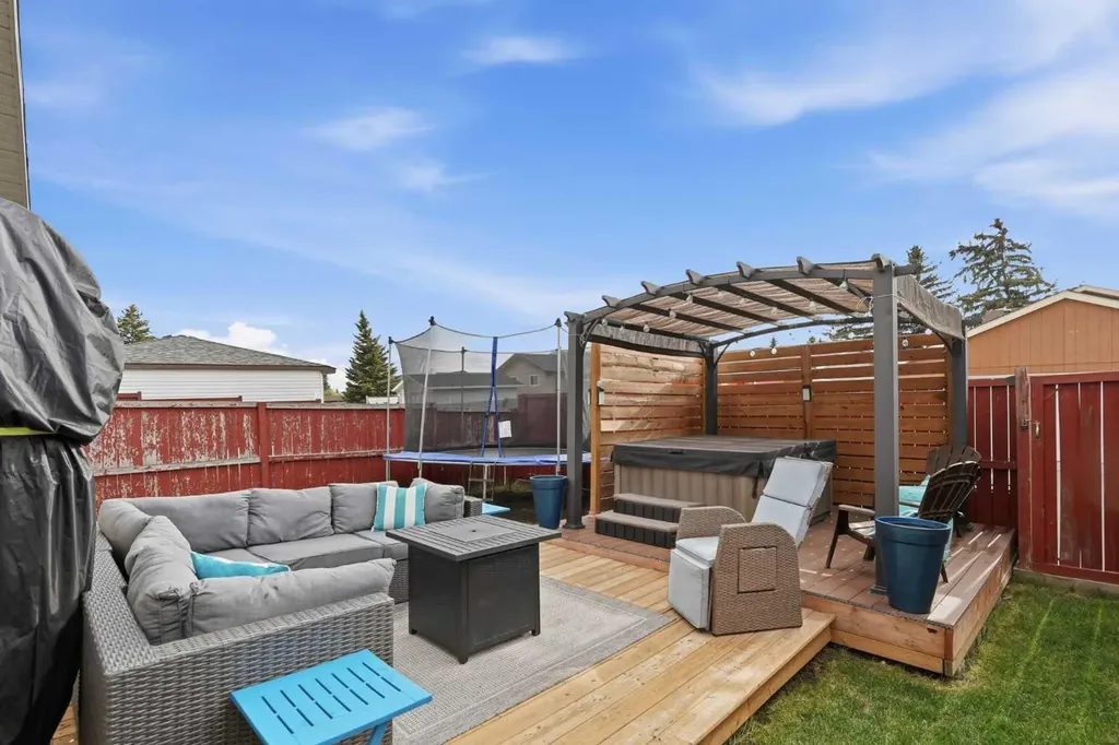 51 Aberdare Way NE Calgary AB T2A6T6