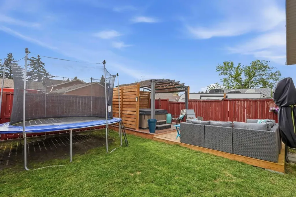 51 Aberdare Way NE Calgary AB T2A6T6