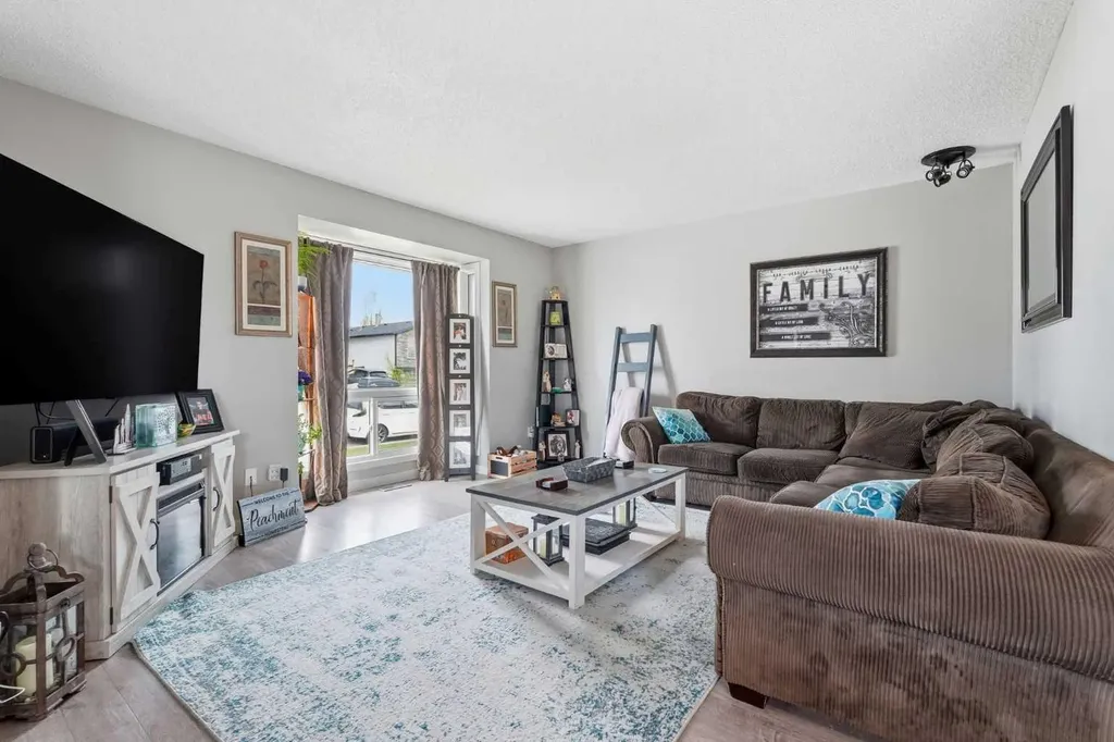 51 Aberdare Way NE Calgary AB T2A6T6