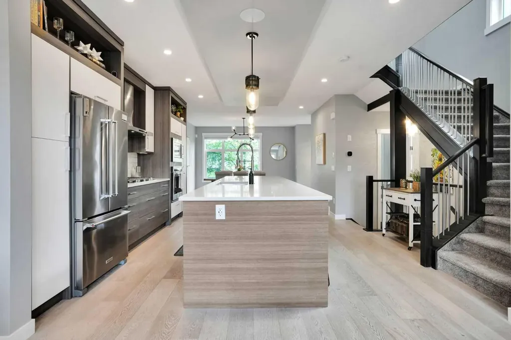 4405 20 Avenue NW Calgary AB T3B 0T5