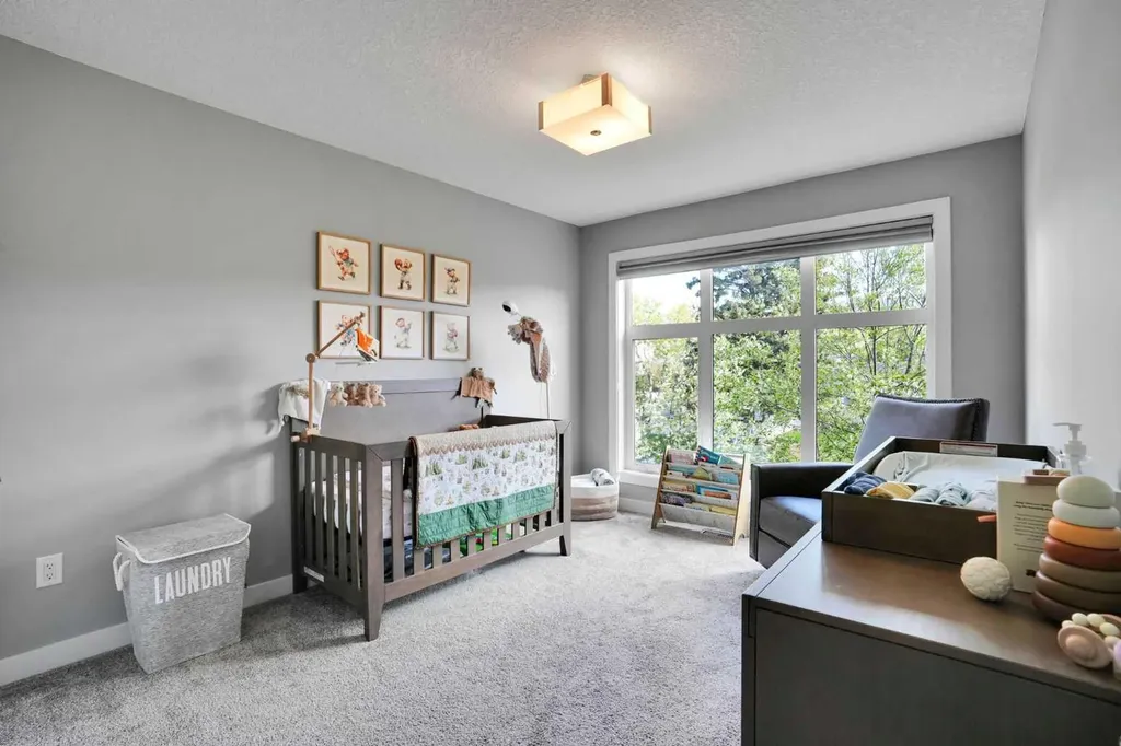 4405 20 Avenue NW Calgary AB T3B 0T5