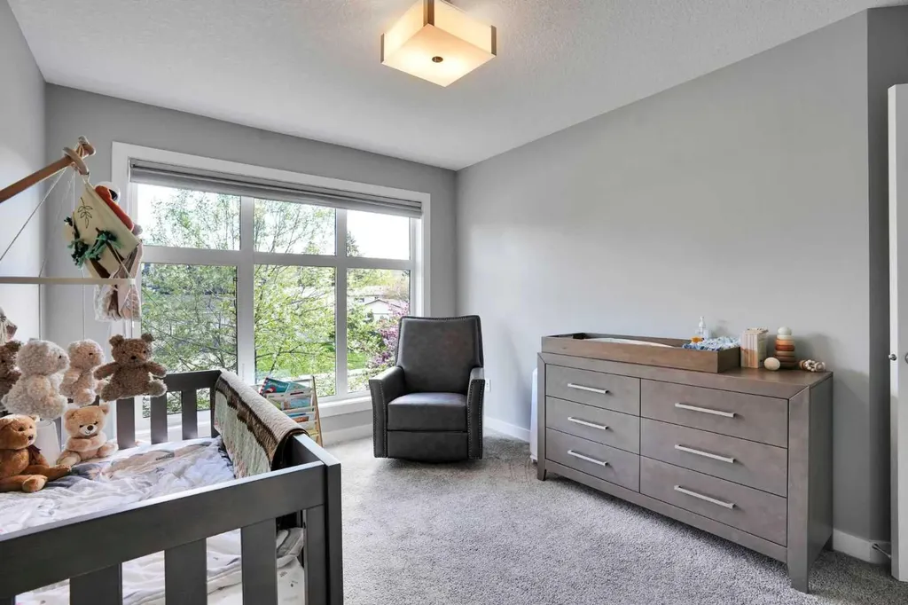 4405 20 Avenue NW Calgary AB T3B 0T5
