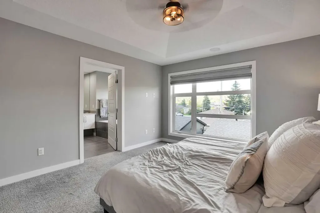 4405 20 Avenue NW Calgary AB T3B 0T5