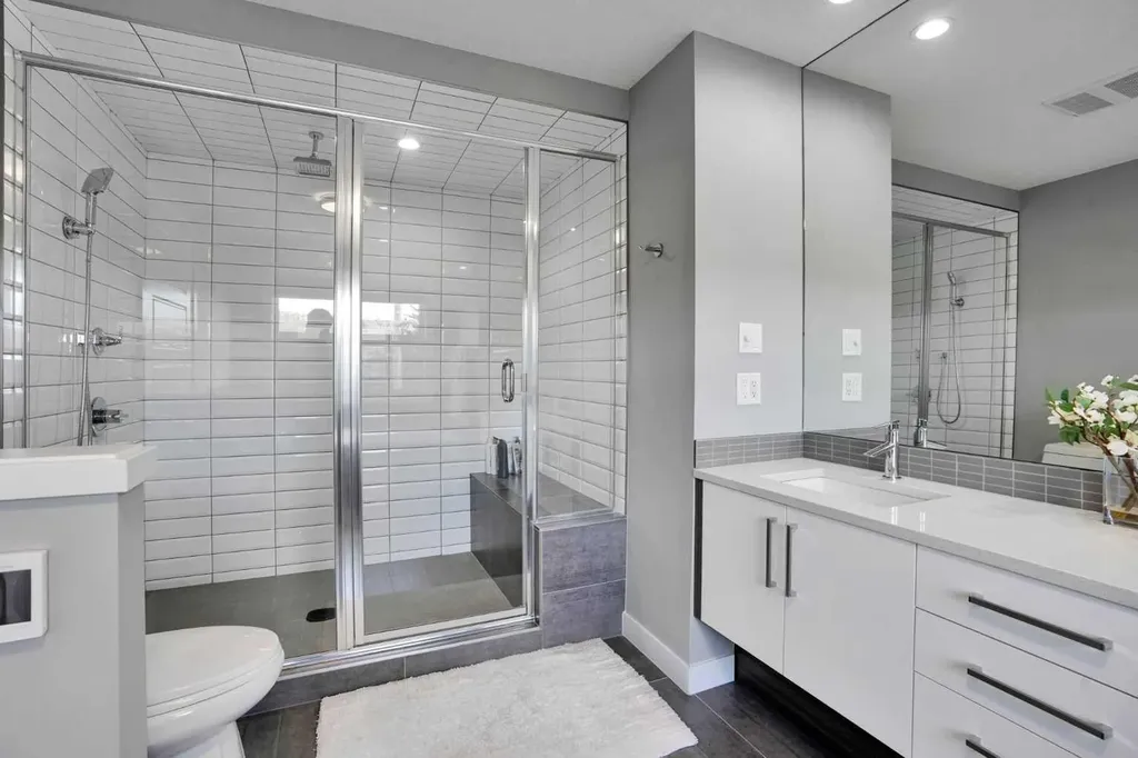 4405 20 Avenue NW Calgary AB T3B 0T5