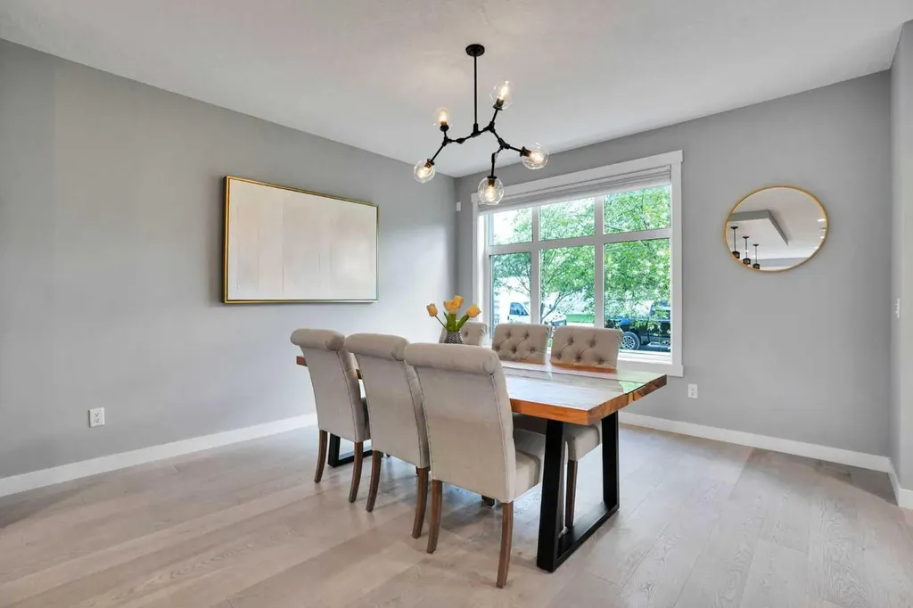 4405 20 Avenue NW Calgary AB T3B 0T5