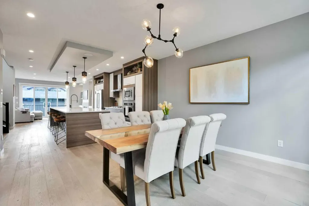 4405 20 Avenue NW Calgary AB T3B 0T5