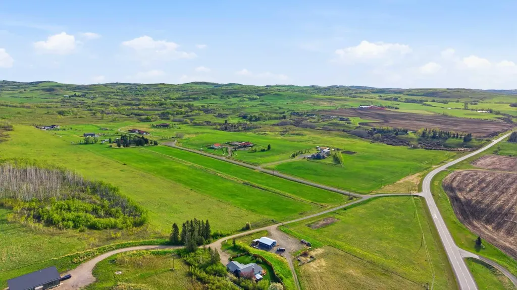 322191 135 Street W Rural Foothills County AB T1S 0X7