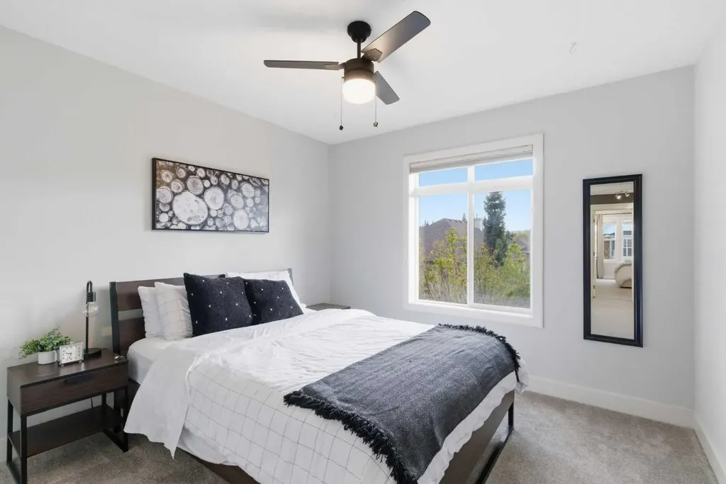 53 Discovery Ridge Gardens SW Calgary AB T3H 5L6