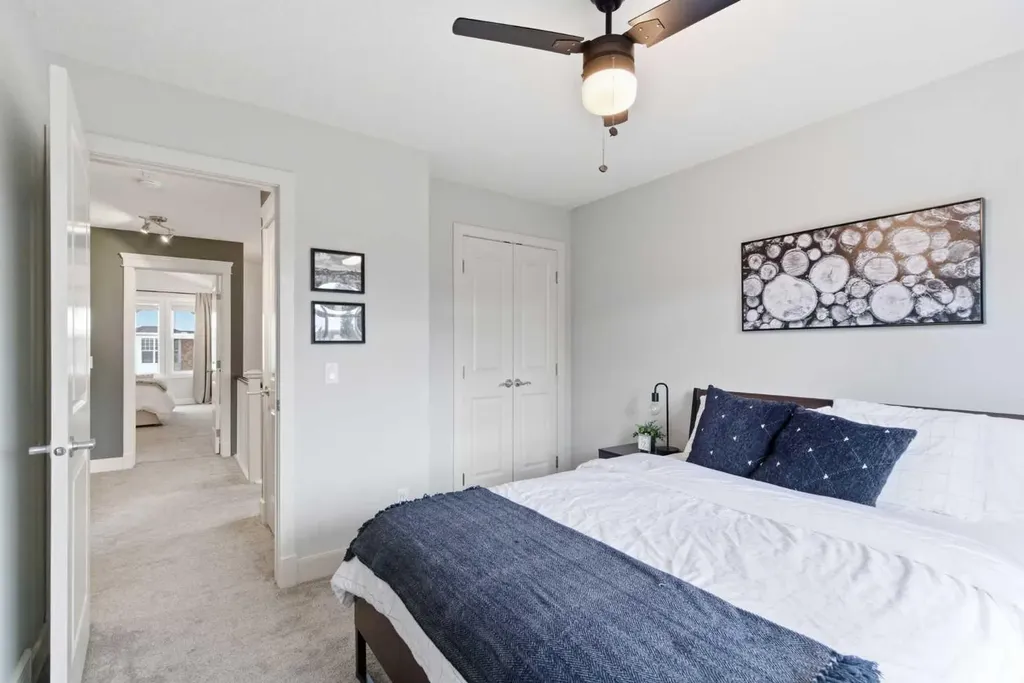 53 Discovery Ridge Gardens SW Calgary AB T3H 5L6