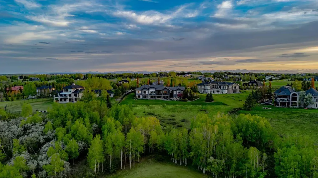 15 Villosa Ridge Point Rural Rocky View County AB T3Z 1H3