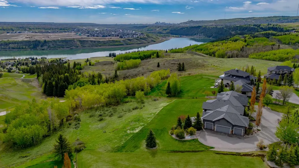 15 Villosa Ridge Point Rural Rocky View County AB T3Z 1H3