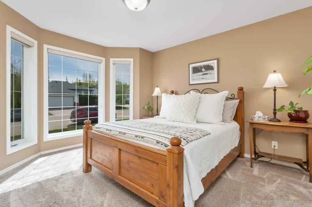 5 Fawn Close Sylvan Lake AB T4S 1X4