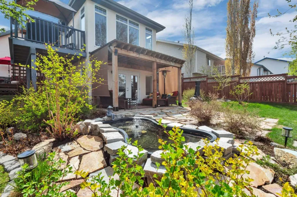 5 Fawn Close Sylvan Lake AB T4S 1X4