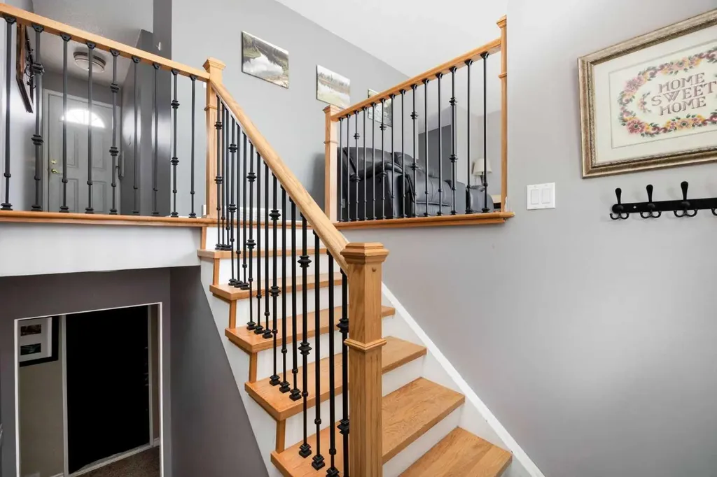 6 Harris Crescent Fort Mcmurray AB T9H 1N3