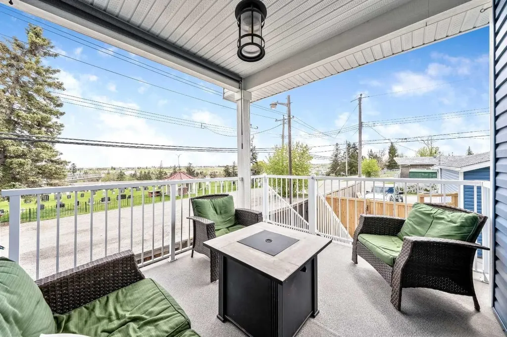 23 31 Avenue SW Calgary AB T2S 2Y7