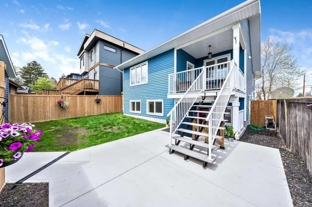 23 31 Avenue SW Calgary AB T2S 2Y7