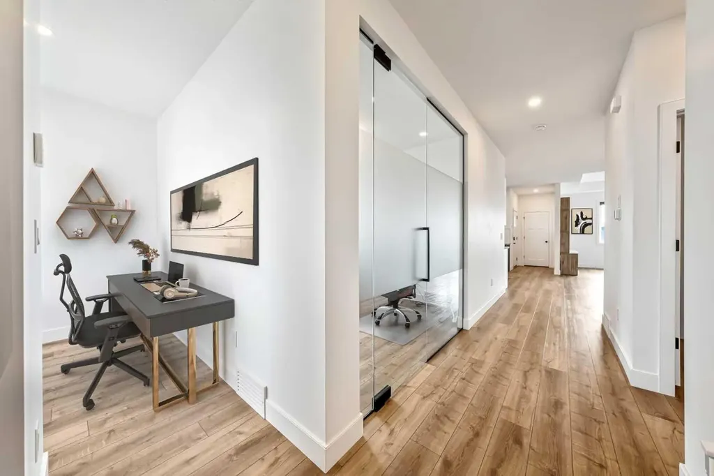 23 31 Avenue SW Calgary AB T2S 2Y7