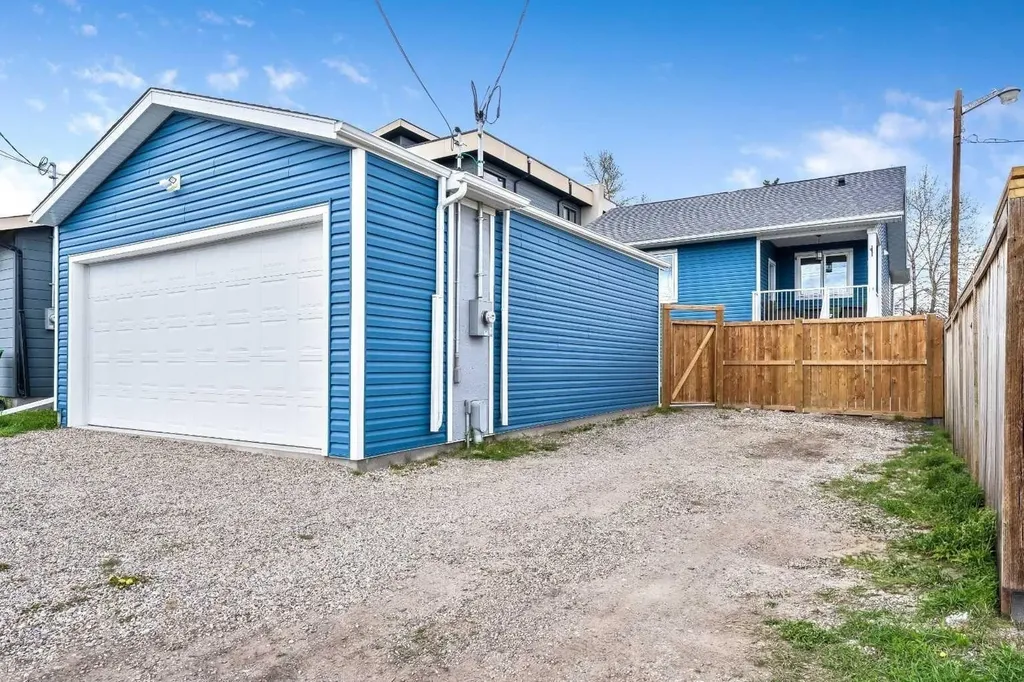 23 31 Avenue SW Calgary AB T2S 2Y7