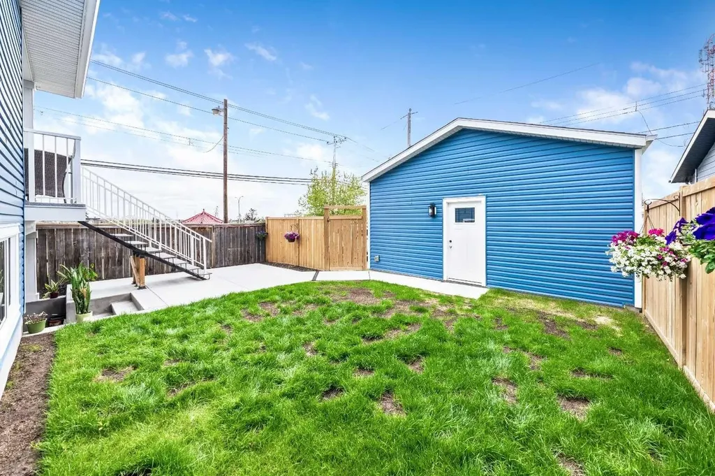 23 31 Avenue SW Calgary AB T2S 2Y7