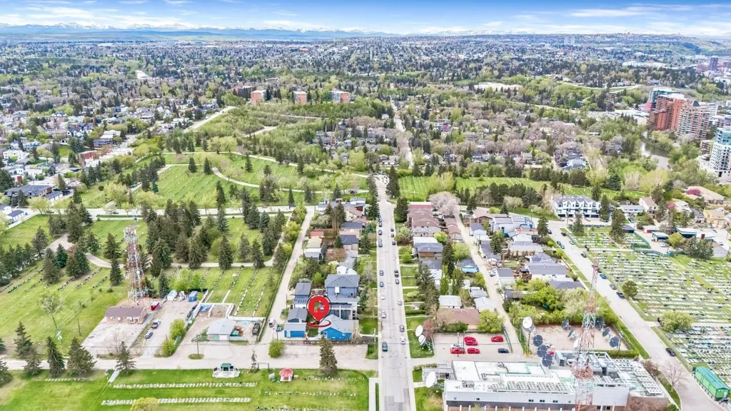 23 31 Avenue SW Calgary AB T2S 2Y7