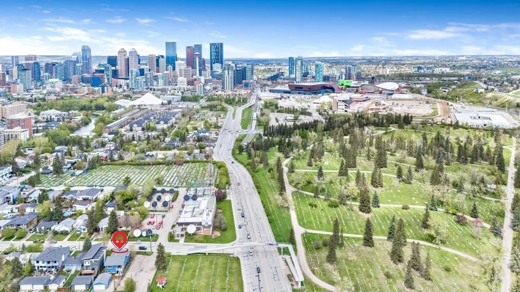 23 31 Avenue SW Calgary AB T2S 2Y7
