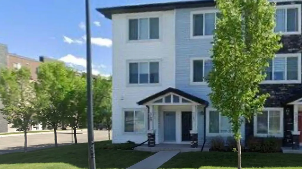 347 Taralake Way NE Calgary AB T3J 0R5