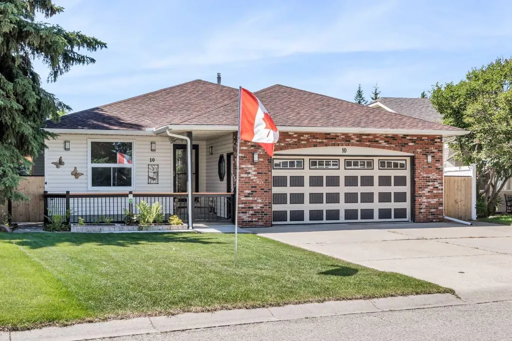 10 Downey Green Okotoks AB T1S 1H5