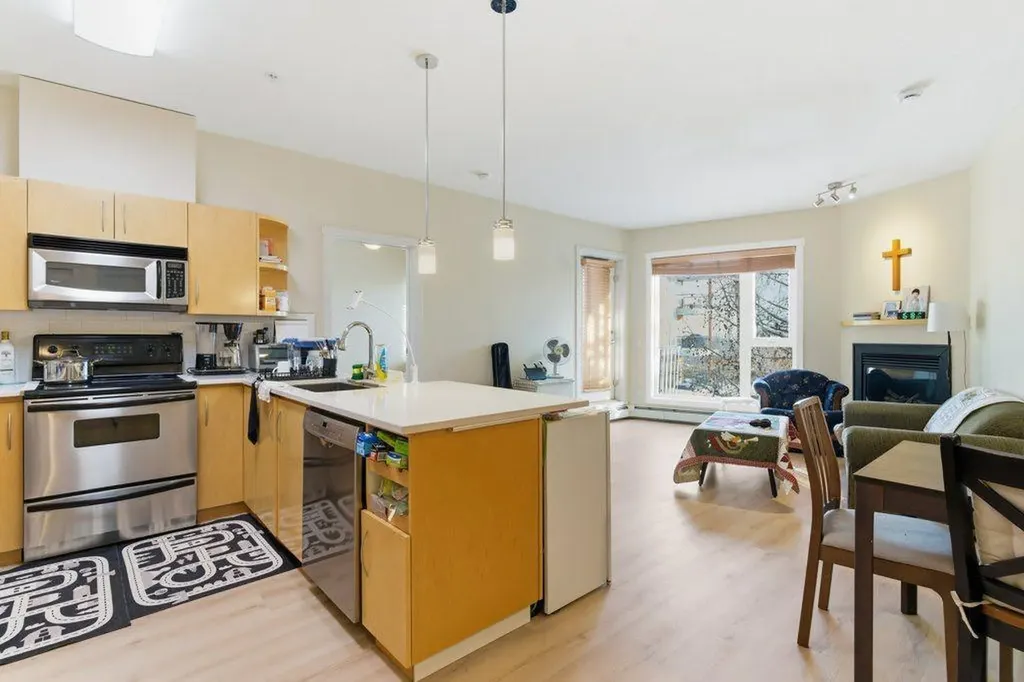 69 Springborough Court SW Calgary AB T3H 5V5