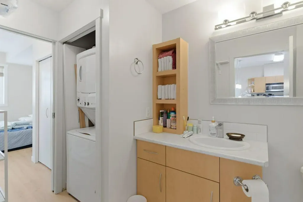 69 Springborough Court SW Calgary AB T3H 5V5