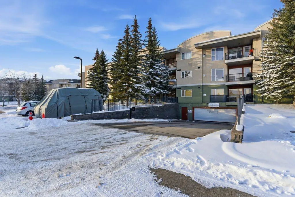 69 Springborough Court SW Calgary AB T3H 5V5
