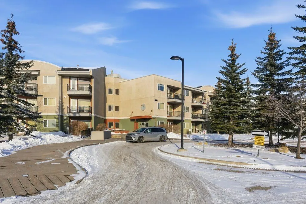 69 Springborough Court SW Calgary AB T3H 5V5