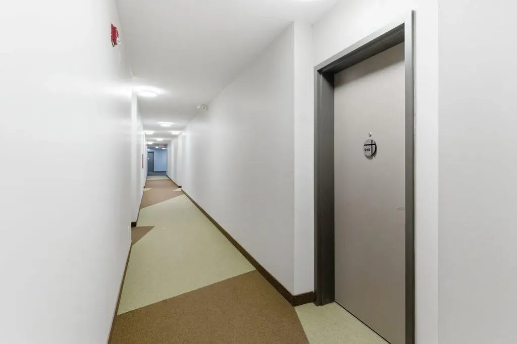 69 Springborough Court SW Calgary AB T3H 5V5