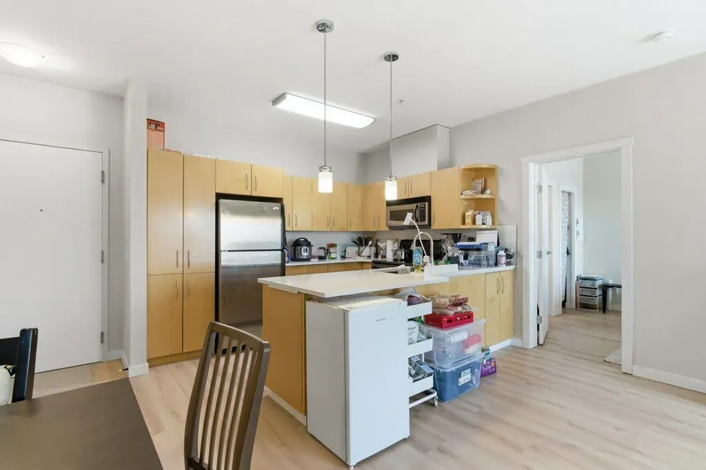 69 Springborough Court SW Calgary AB T3H 5V5