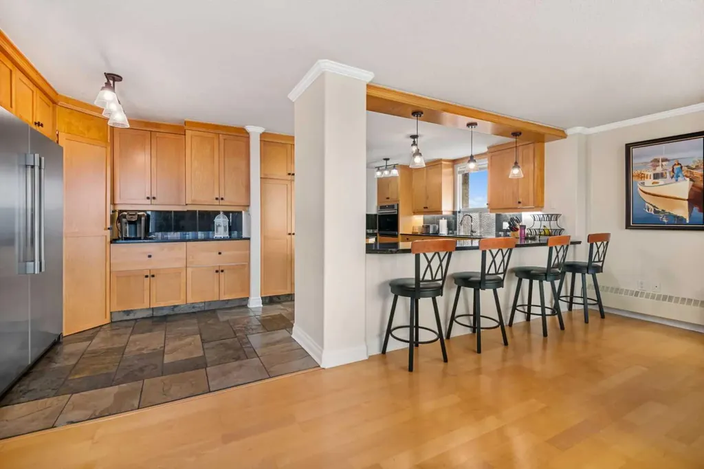 4555 Varsity Lane NW Calgary AB T3A 2V6