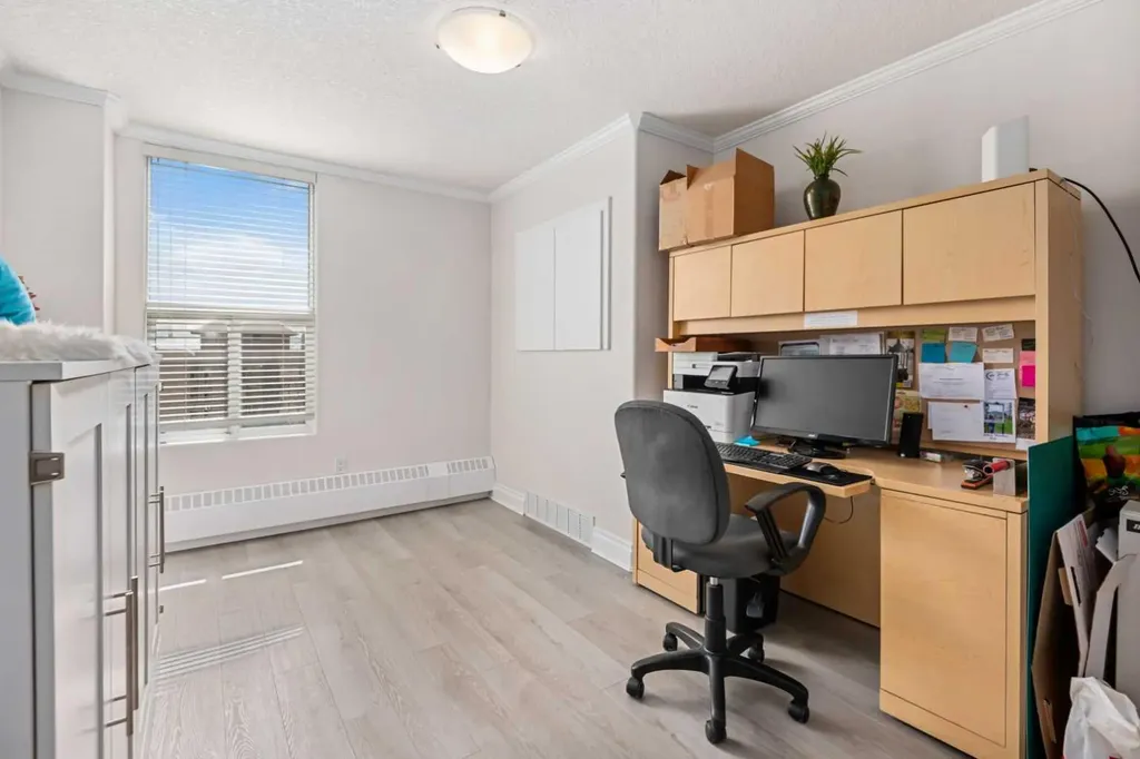 4555 Varsity Lane NW Calgary AB T3A 2V6