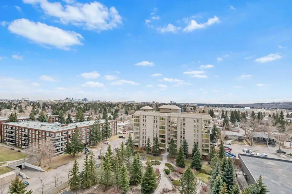 4555 Varsity Lane NW Calgary AB T3A 2V6