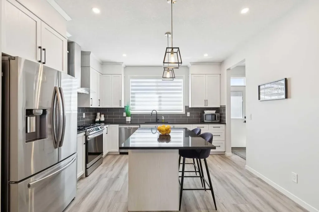 283 D'arcy Ranch Drive Okotoks AB T1S 5T3