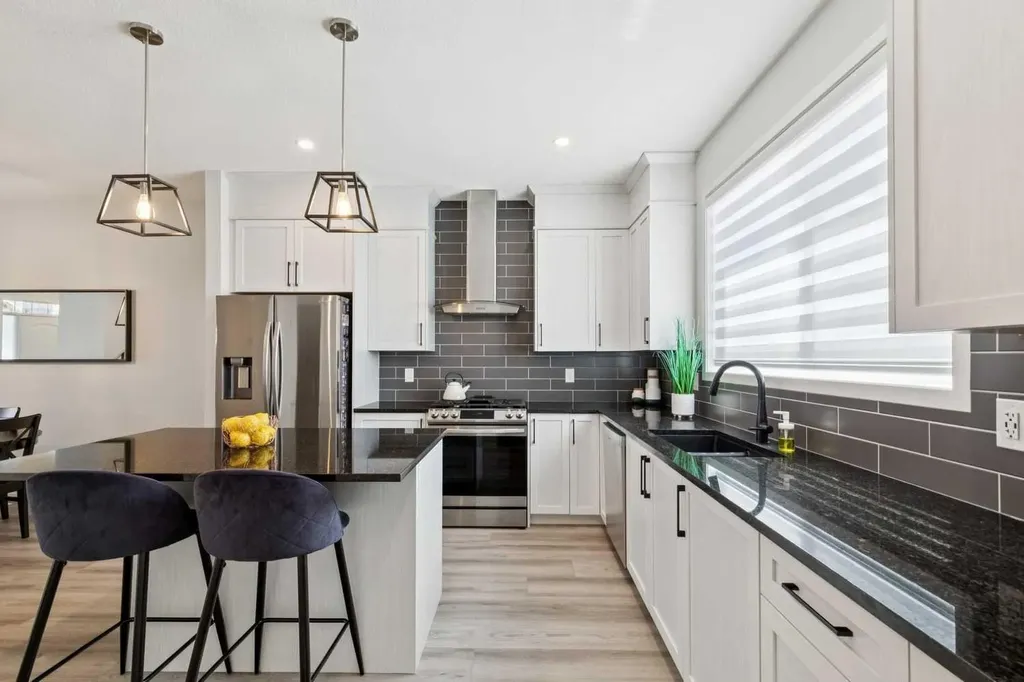 283 D'arcy Ranch Drive Okotoks AB T1S 5T3
