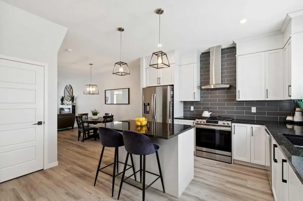 283 D'arcy Ranch Drive Okotoks AB T1S 5T3