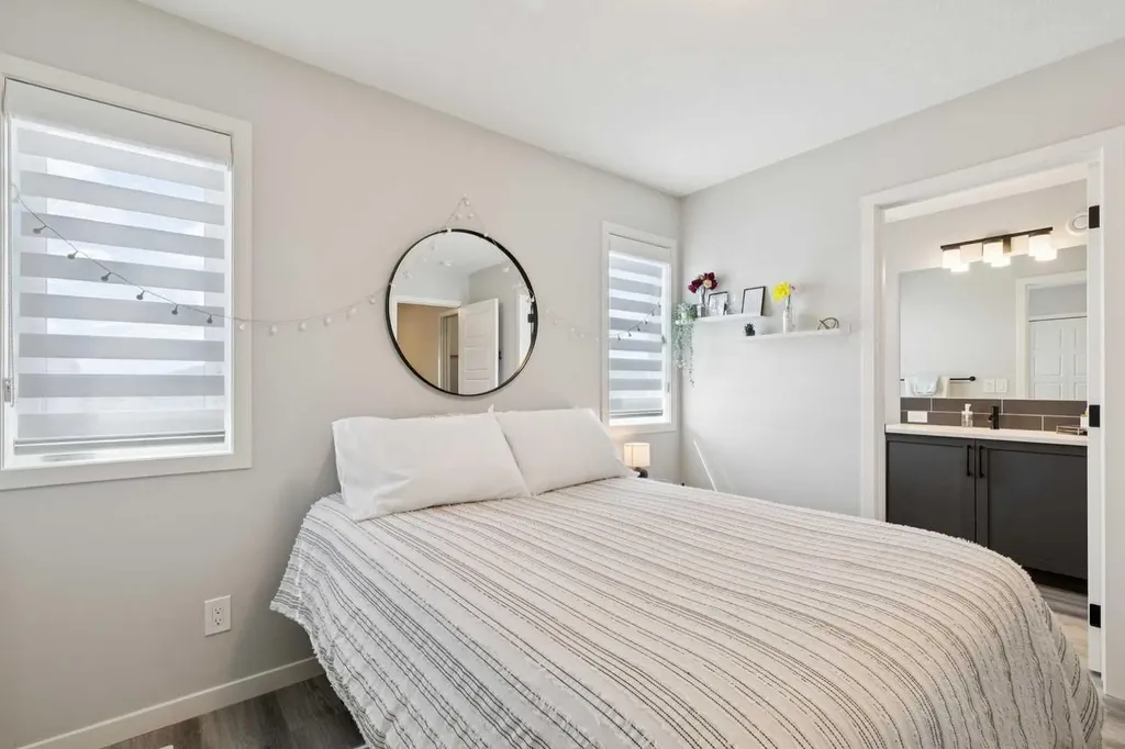 283 D'arcy Ranch Drive Okotoks AB T1S 5T3