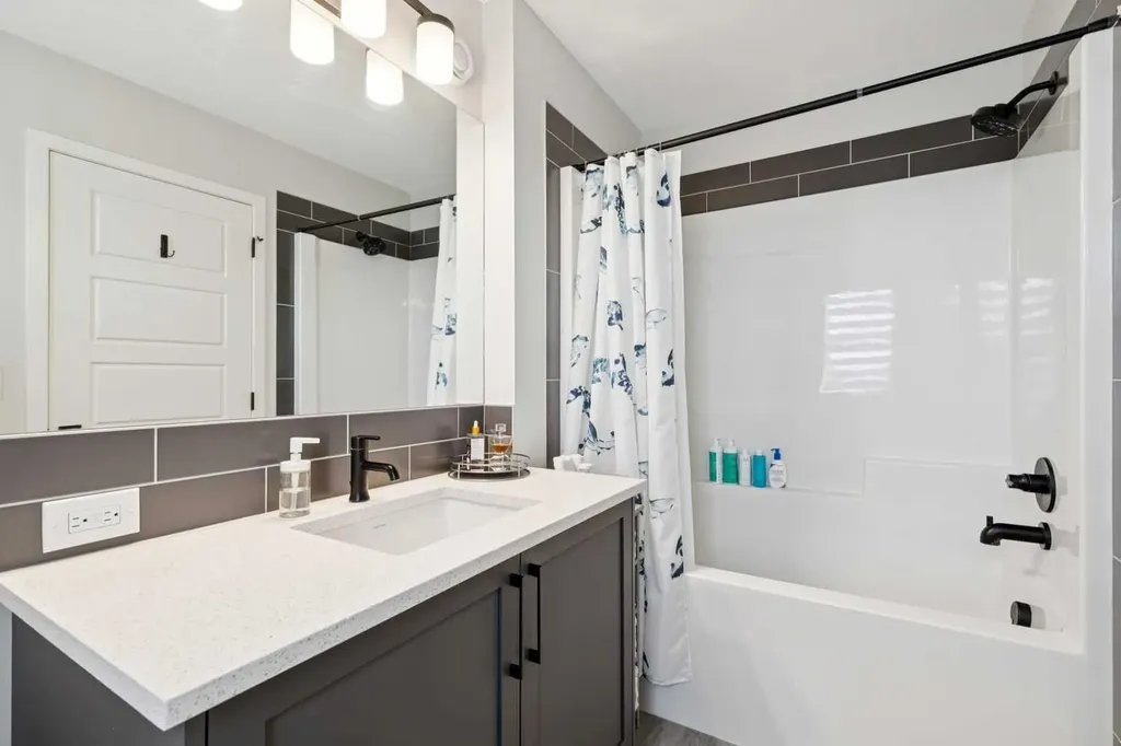 283 D'arcy Ranch Drive Okotoks AB T1S 5T3