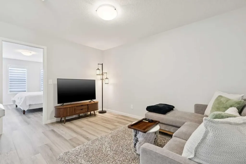 283 D'arcy Ranch Drive Okotoks AB T1S 5T3