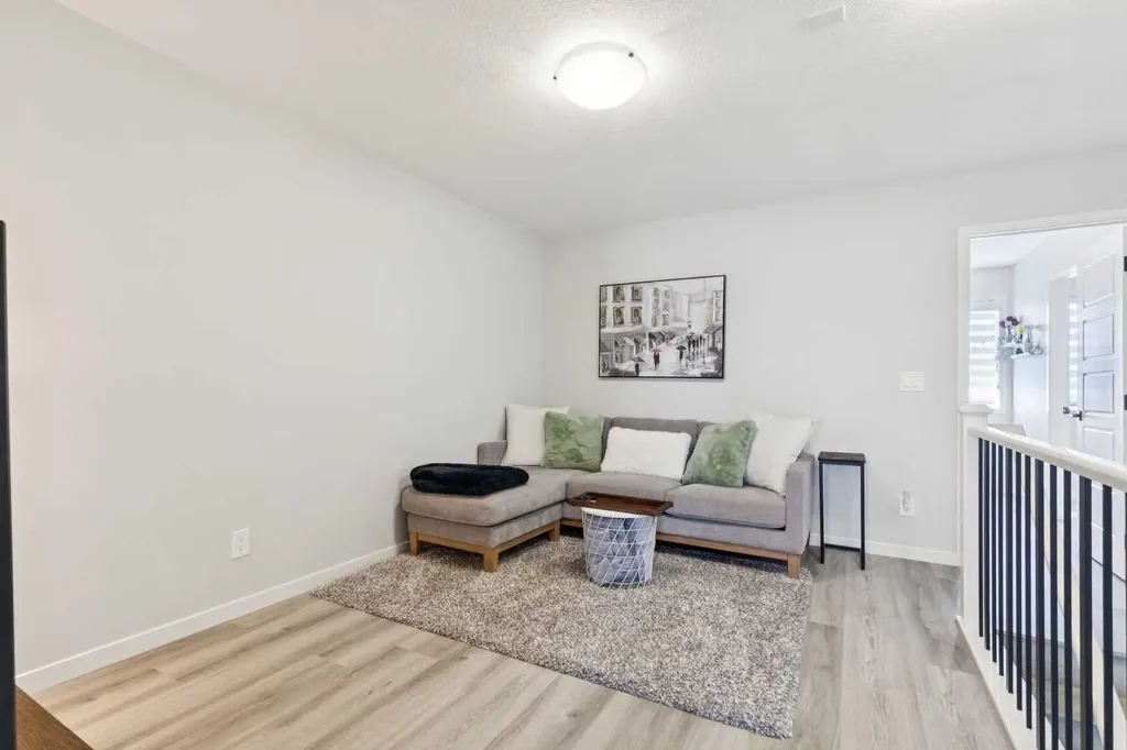 283 D'arcy Ranch Drive Okotoks AB T1S 5T3