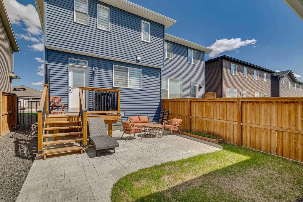 283 D'arcy Ranch Drive Okotoks AB T1S 5T3
