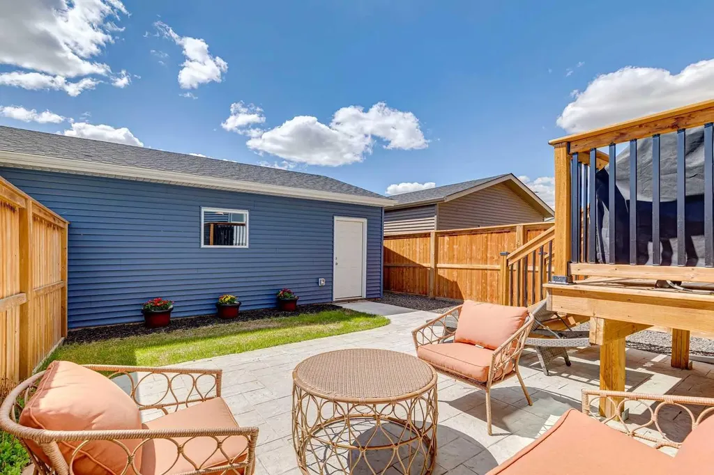 283 D'arcy Ranch Drive Okotoks AB T1S 5T3