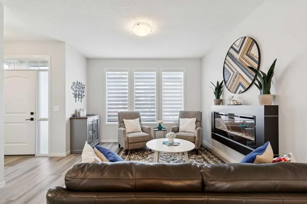 283 D'arcy Ranch Drive Okotoks AB T1S 5T3