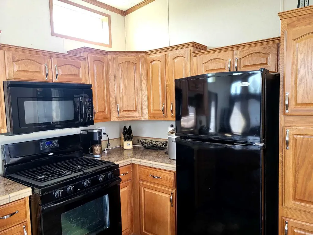 10042 Township Road 422 Rural Ponoka County AB T0C2J0
