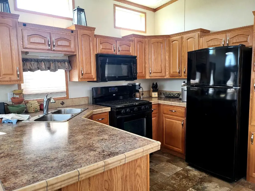 10042 Township Road 422 Rural Ponoka County AB T0C2J0